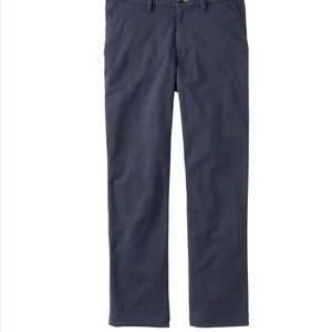 L.L Bean wrinkle free cotton Navy pants size 46 w x 34 in